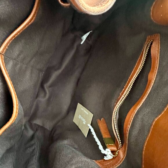 Madewell Leather Lafayette Bucket Bag Crossbody NWT - Picture 5 of 12